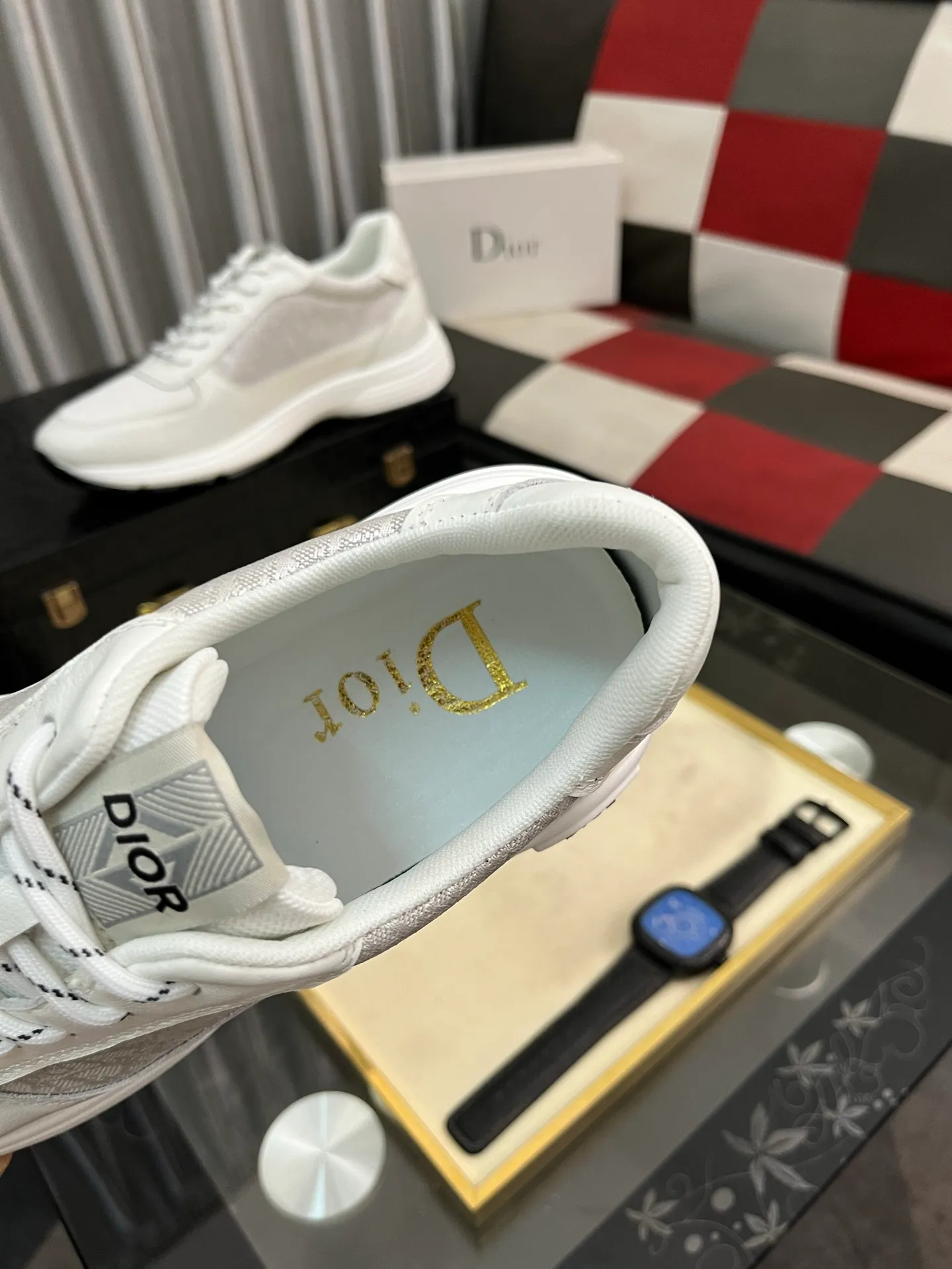 Men's shoes 💰440⌚️⌚️[Dior] The toe is designed to be a bit wider, and the upper foot comfort is perfect. The threads are beautiful, and it fits the pants perfectly. Decorated with various classic details, it is an ideal choice for daily styling. It can be matched with various casual items to create exquisite looks. Fabric: First-layer cowhide/lining sheepskin TPU original outsole Size: 38-444️⃣Colors available